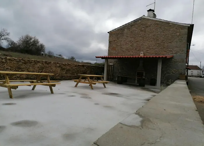 Casa de Férias Casa De Maçaneira *